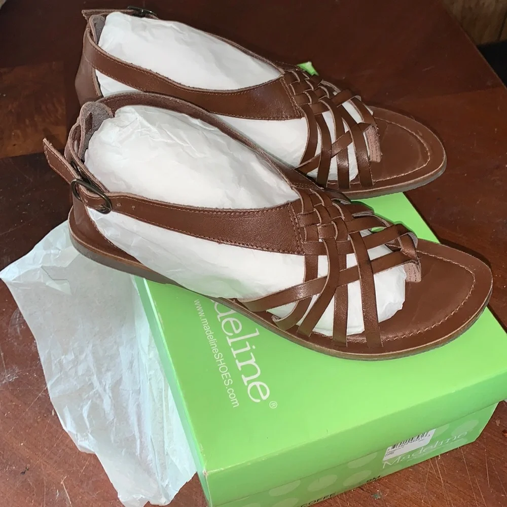 Madeline sandals - Picture 1 of 4